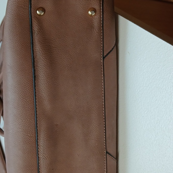 Executive  style leather bag with matching quick weekend clutch - Picture 3 of 8